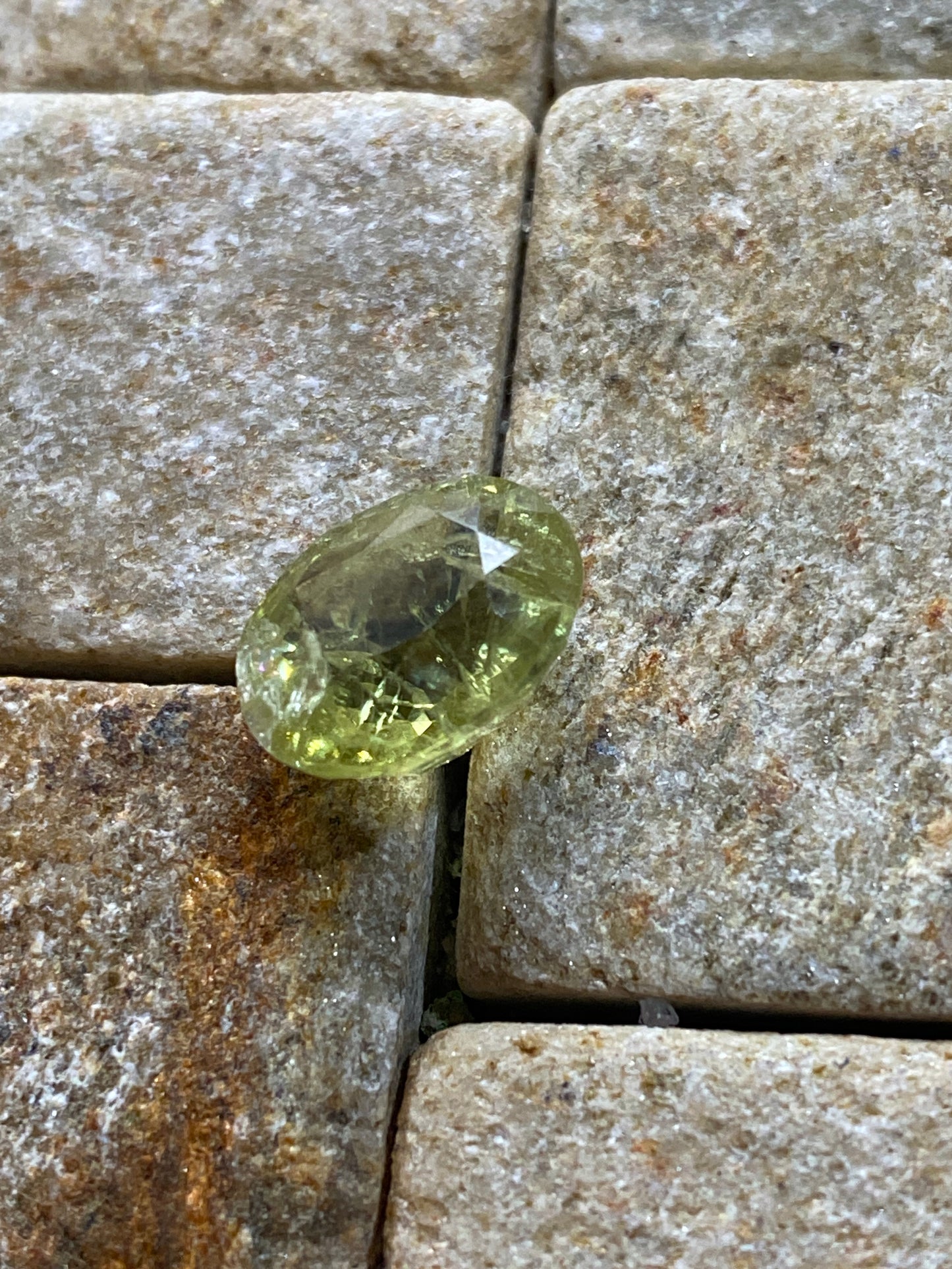 RARE GROSSULAR GARNET NATURAL GEMSTONE : MIMINSKY, SAKHA, RUSSIA 5.39Ct MFG4889