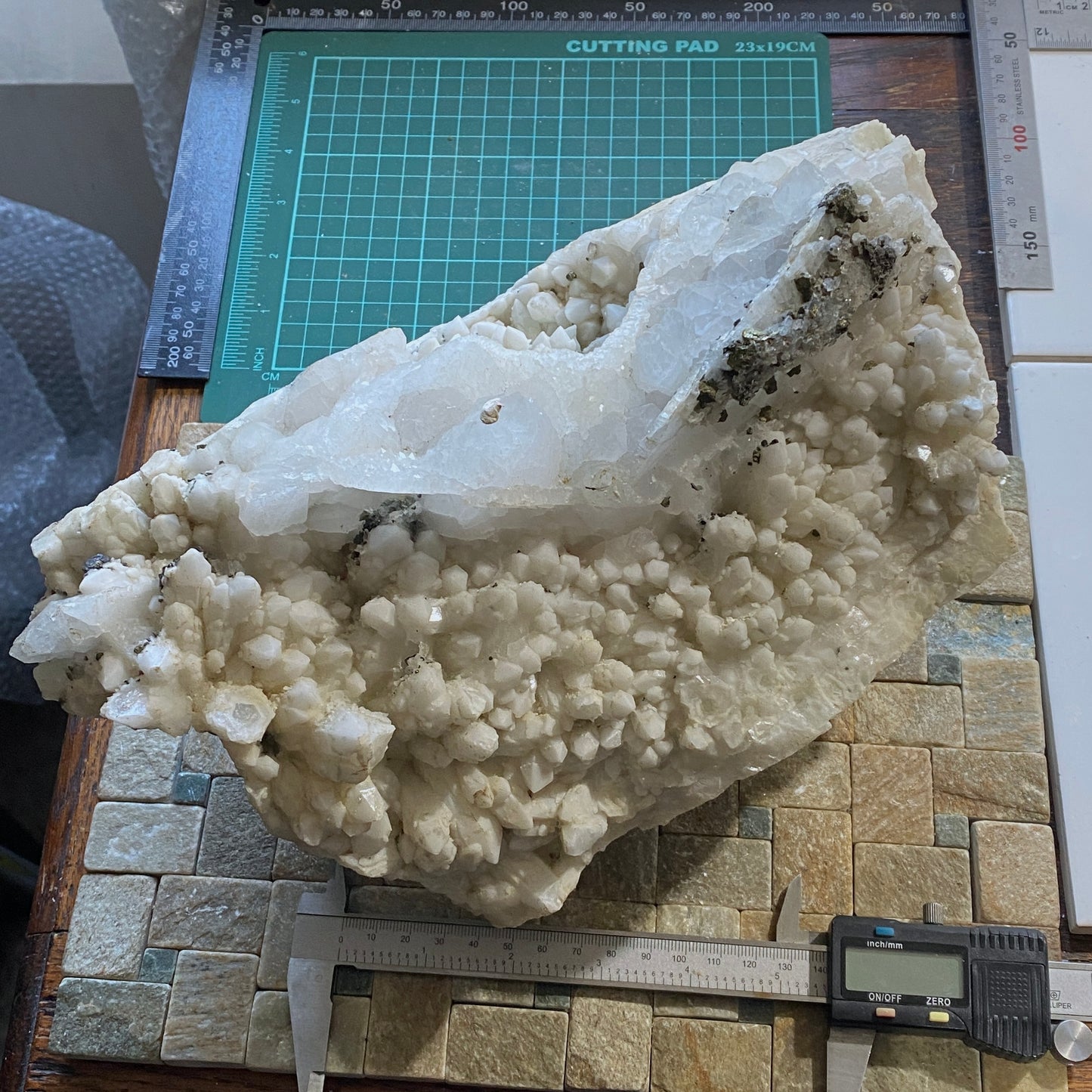 QUARTZ WITH PYRITE MASSIVE PIECE FROM GREYSTONES, CORNWALL 7.4kg MF4004