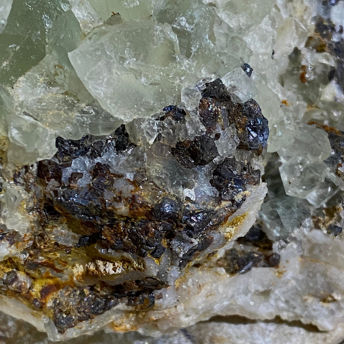 FLUORITE WITH SPHALERITE ON QUARTZ - TAMAR VALLEY MINE - DEVON, ENGLAND 212g MF4005