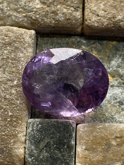 AMETHYST NATURAL GEMSTONE :  GALILEIA, MINAS GERAIS, BRAZIL  16.76Ct MFG4874
