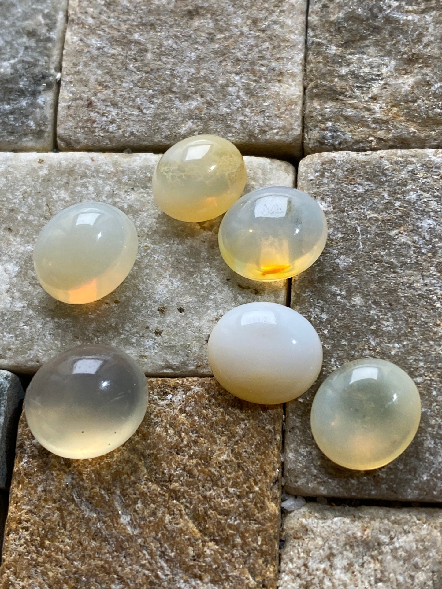 OPAL NATURAL MINED GEMSTONES x 6 : CARBONERA MINE, QUERETARO, MEXICO 14.22Ct MFG4888