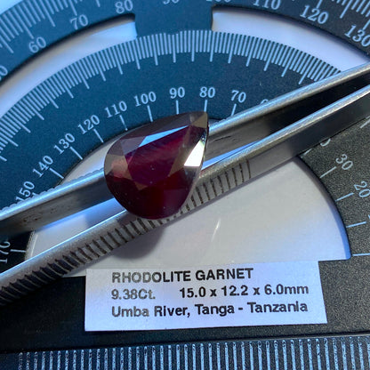 RHODOLITE GARNET GEMSTONE - UMBA RIVER, TANGA, TANZANIA 9.38Ct MFG5057