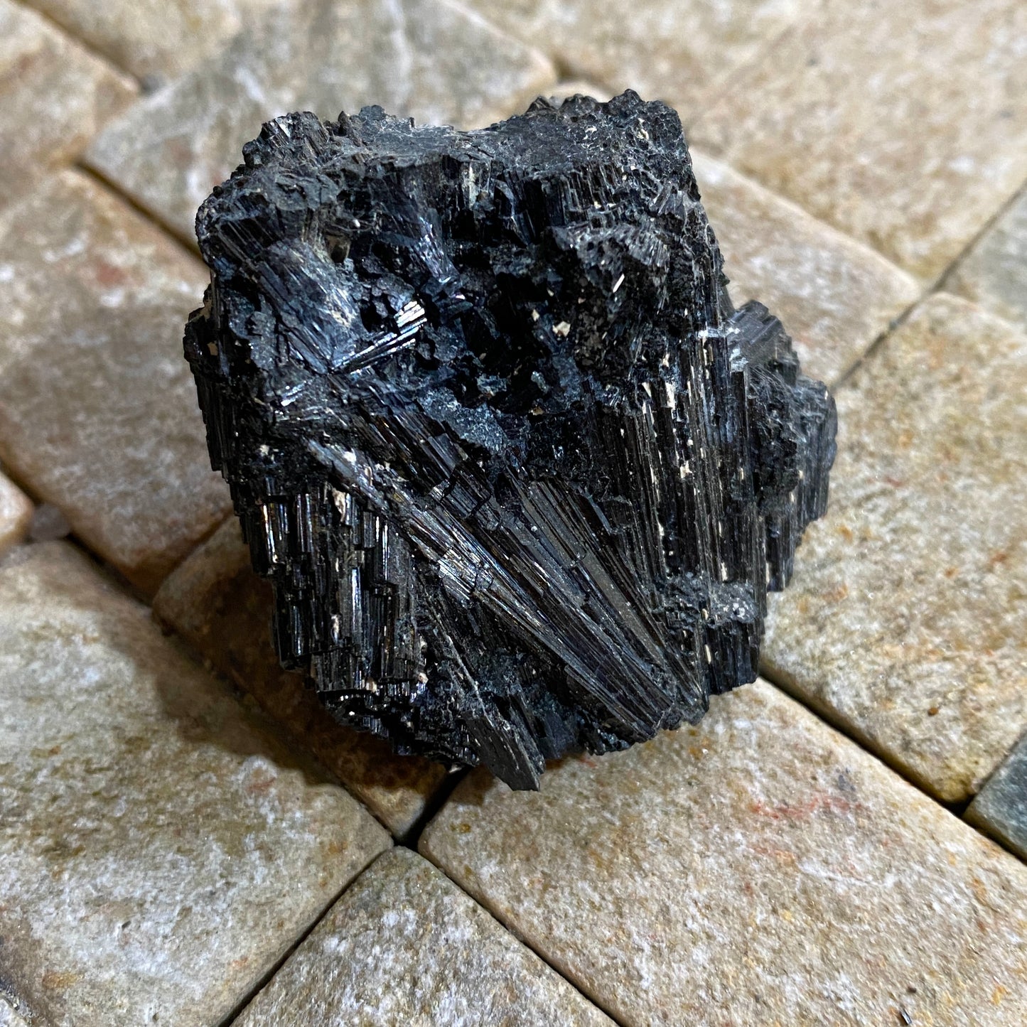 STIBNITE - WHEAL BOYS, ST ENDELLION, CORNWALL, ENGLAND  40g. MF4008