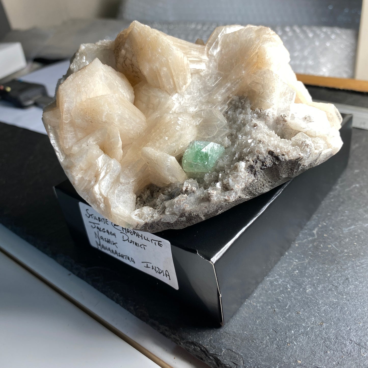 STILBITE WITH APOPHYLLITE, JALGAON, NASHIK, MAHARASHTRA, INDIA LARGE 494g MF1624