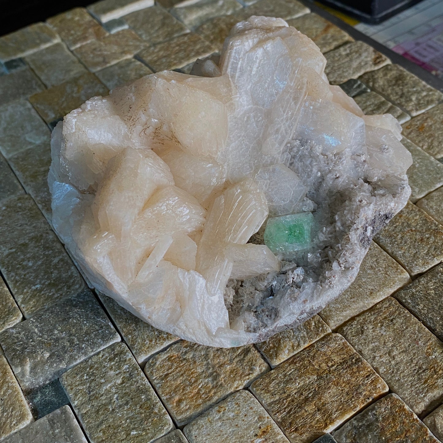 STILBITE WITH APOPHYLLITE, JALGAON, NASHIK, MAHARASHTRA, INDIA LARGE 494g MF1624