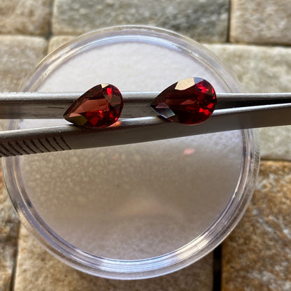 RHODOLITE GARNET GEMSTONES - NIASSA DISTRICT, MOZAMBIQUE  3.10Ct. MFG5059