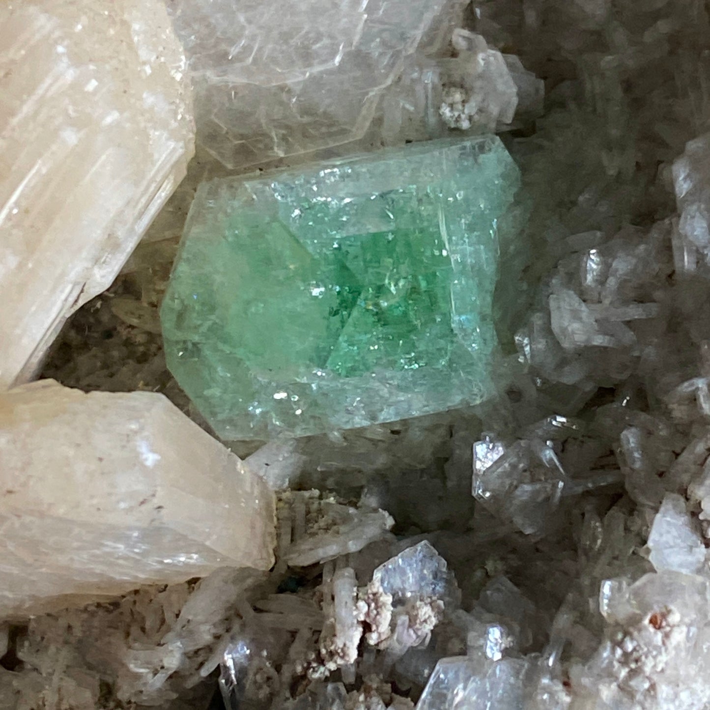 STILBITE WITH APOPHYLLITE, JALGAON, NASHIK, MAHARASHTRA, INDIA LARGE 494g MF1624