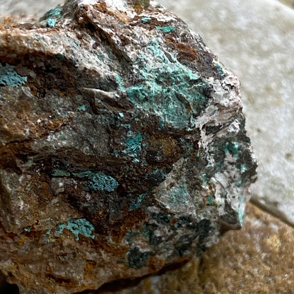 COPPER MINERALISATION - PHOENIX MINE, MINIONS, CORNWALL  28g MF4009