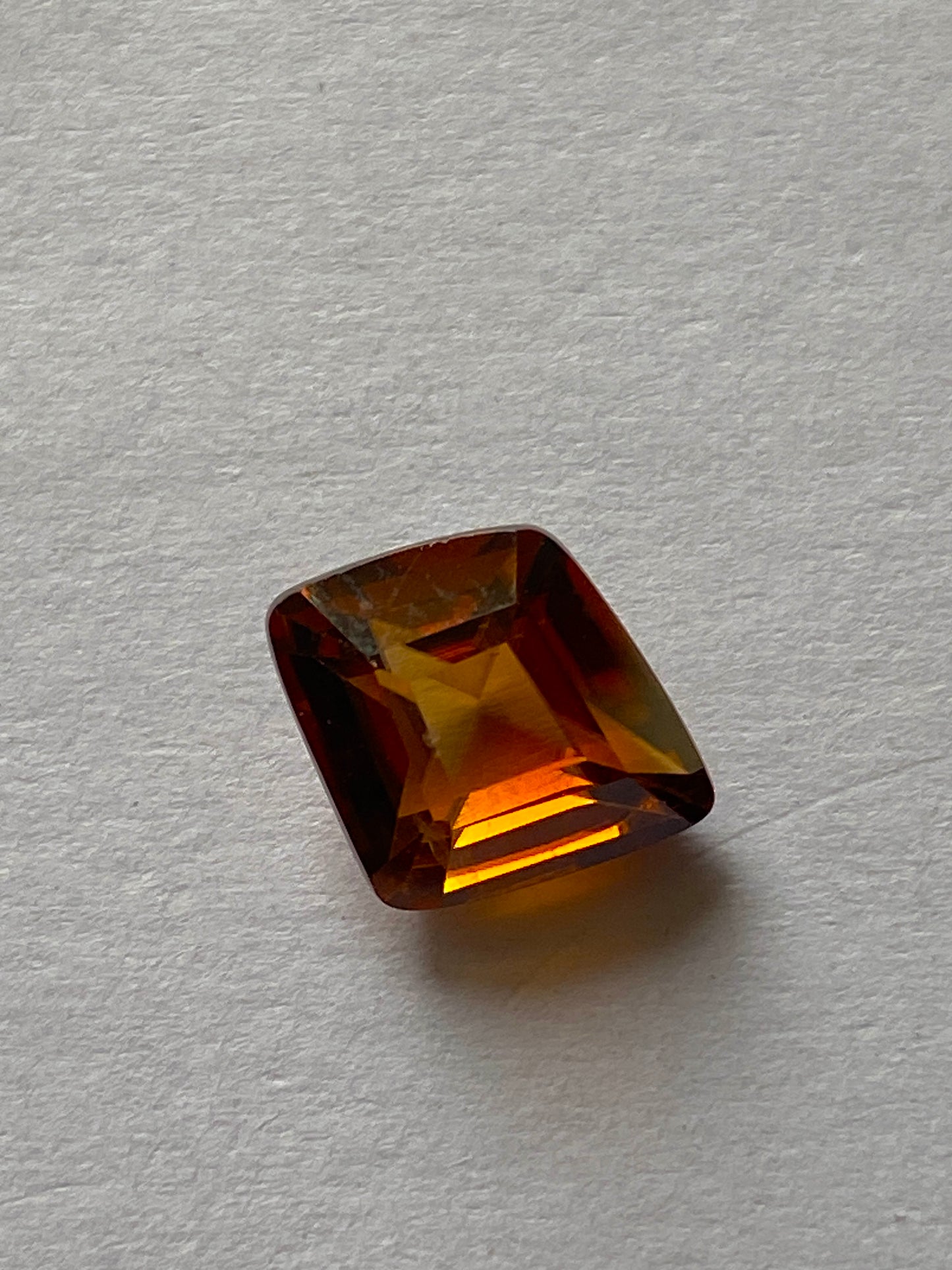 ZIRCON RARE NATURAL GEMSTONE : MANDALAY, MYANMAR [BURMA GEMSTONE] 2.85Ct MFG4881