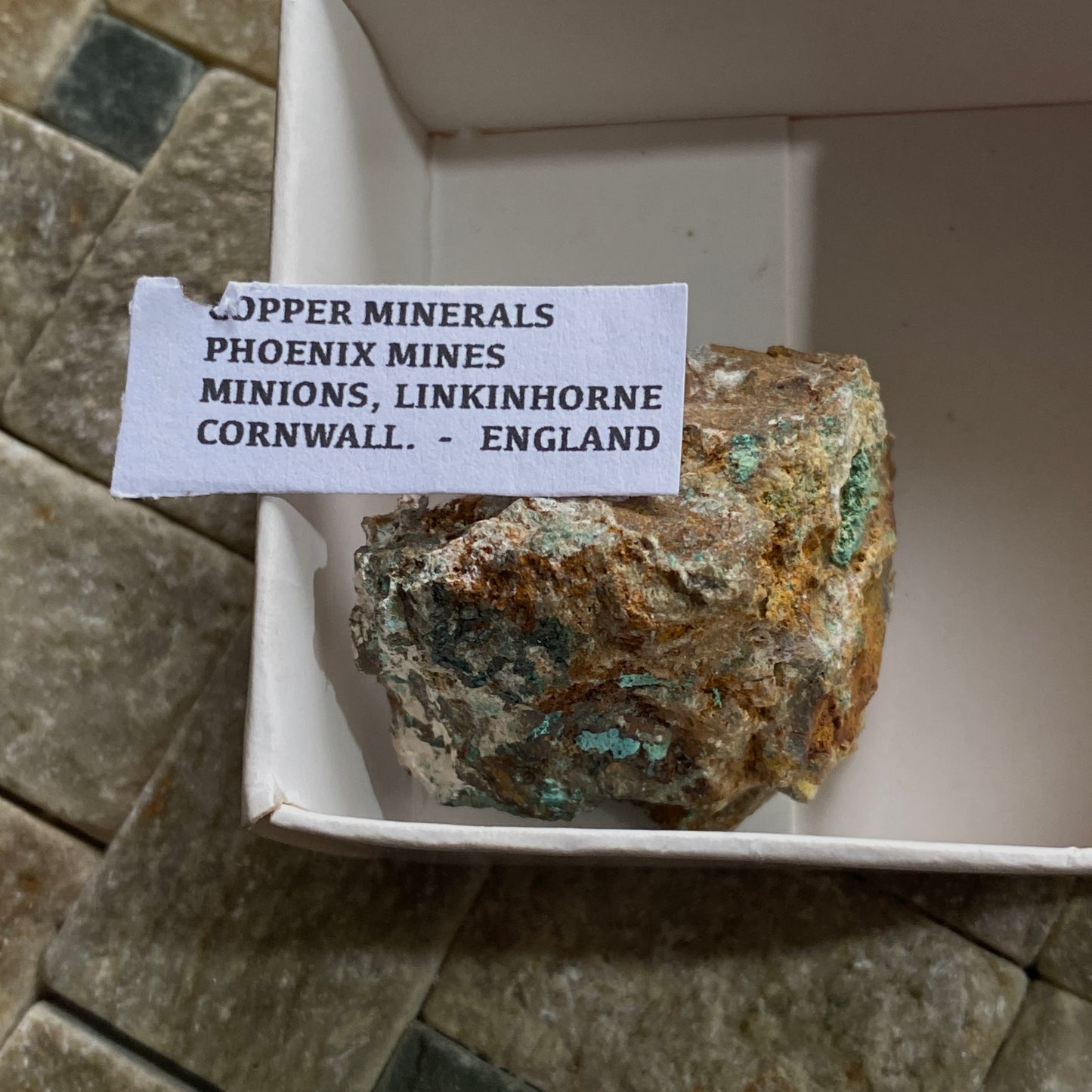 COPPER MINERALISATION - PHOENIX MINE, MINIONS, CORNWALL  28g MF4009