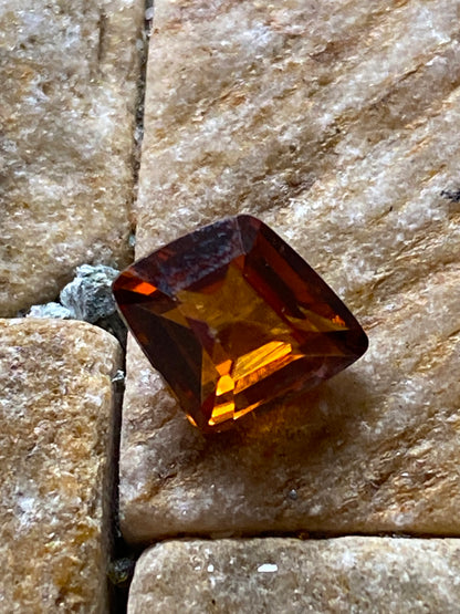 ZIRCON RARE NATURAL GEMSTONE : MANDALAY, MYANMAR [BURMA GEMSTONE] 2.85Ct MFG4881
