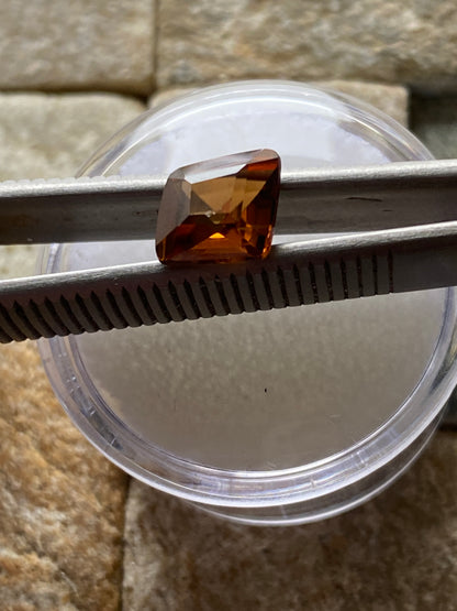 ZIRCON RARE NATURAL GEMSTONE : MANDALAY, MYANMAR [BURMA GEMSTONE] 2.85Ct MFG4881