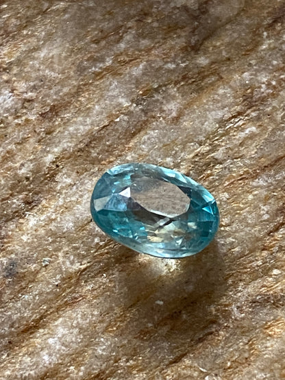 ZIRCON RARE NATURAL GEMSTONE : PAILIN PROVINCE, CAMBODIA 2.15Ct. MFG4887