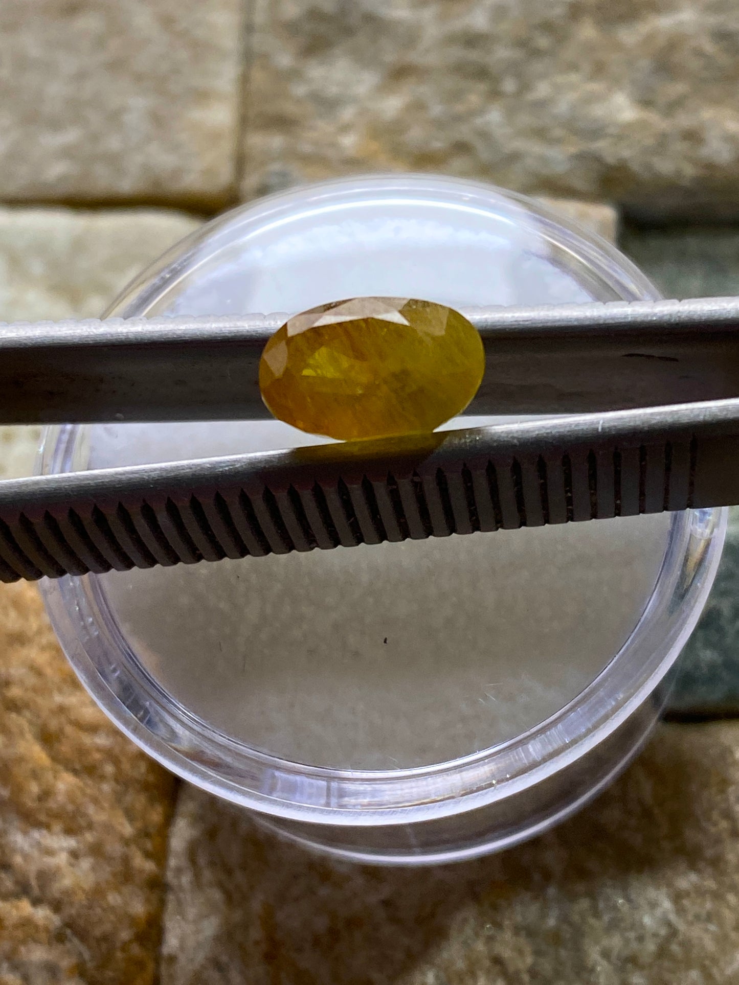 SAPPHIRE NATURAL GEMSTONE : KANCHANABURI, THAILAND  2.78Ct MFG4883