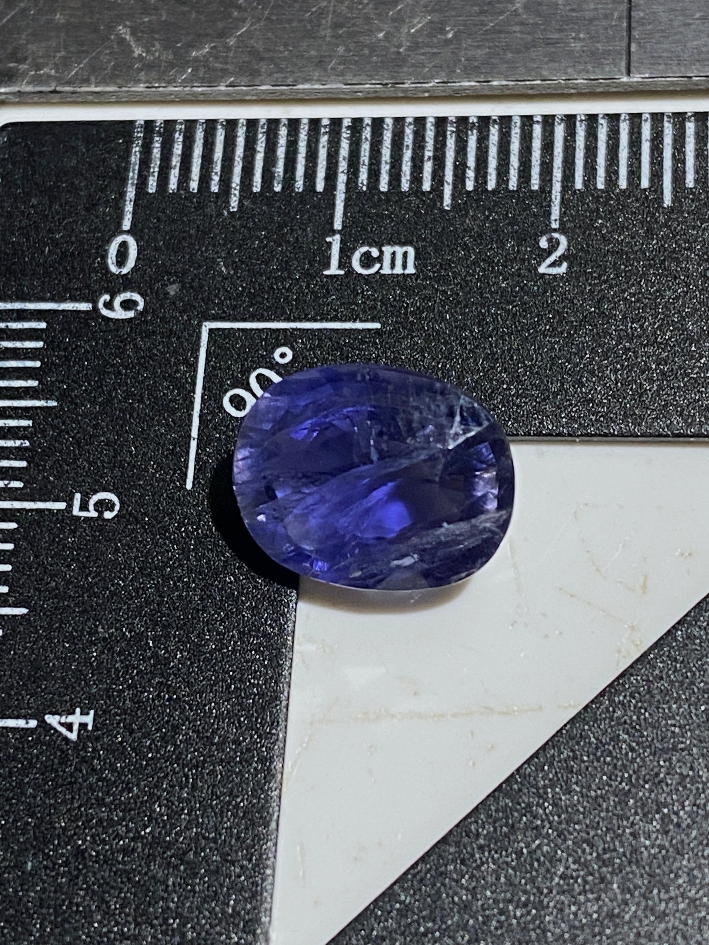 IOLITE NATURAL GEMSTONE : BABATI, MANYARA, TANZANIA. 4.38Ct MFG4884