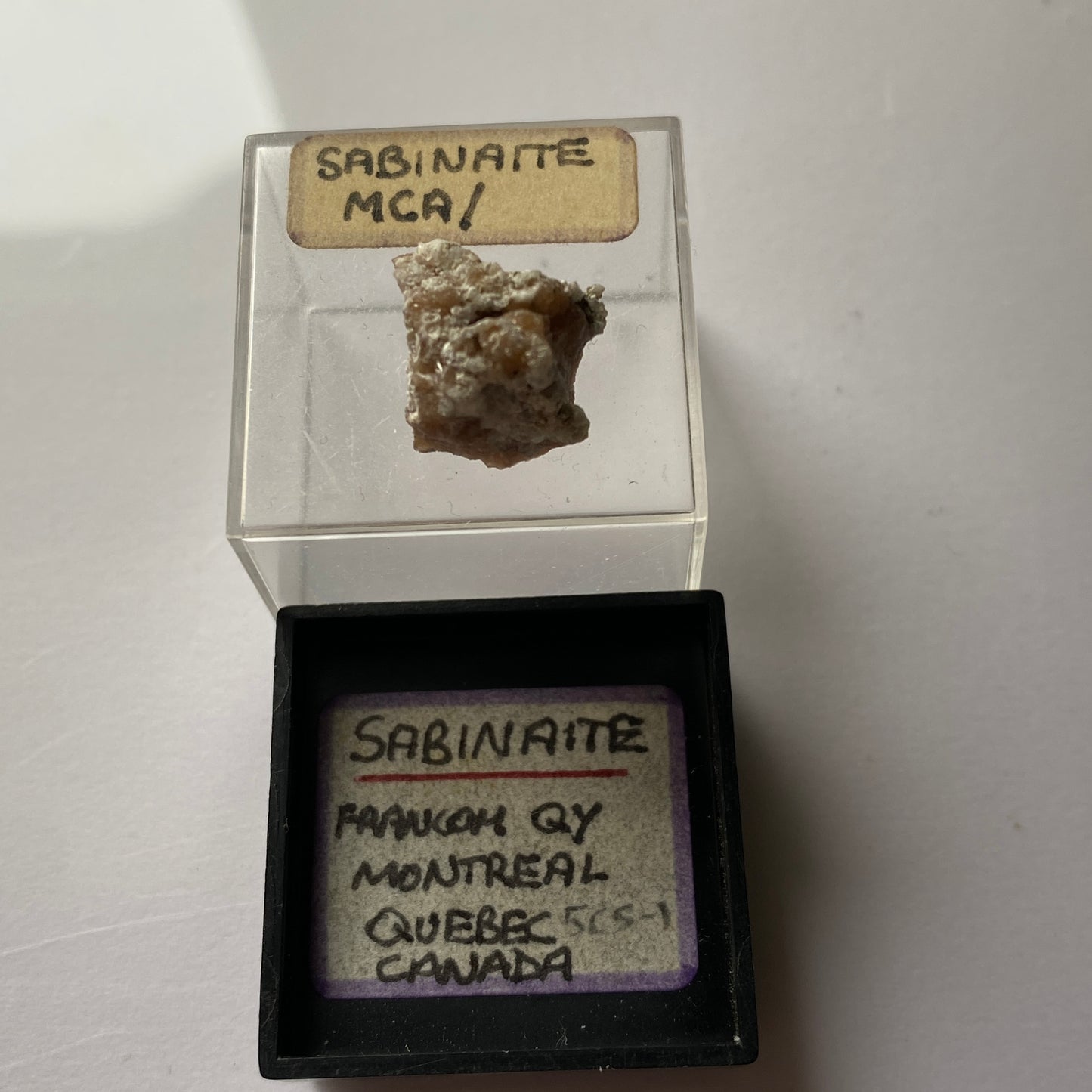 SABINAITE [ETC] - FRANKON QUARRY, QUEBEC, CANADA. 2g. MF1094