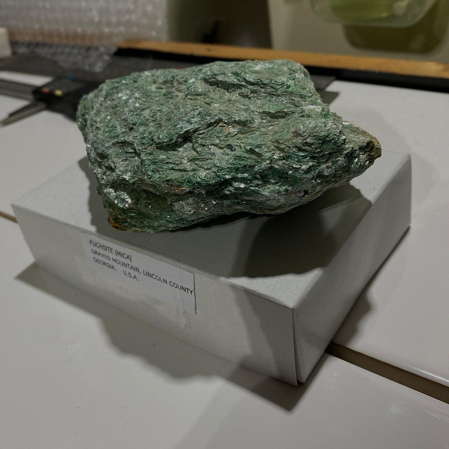 FUCHSITE [MICA] - GRAVES MOUNTAIN, GEORGIA, U.S.A. LARGE 611g MF4013