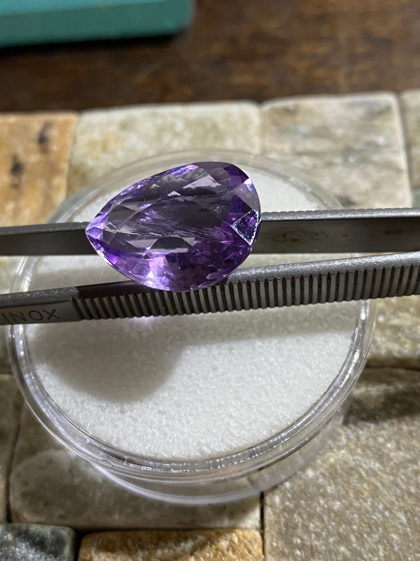 AMETHYST NATURAL GEMSTONE : GALILEIA, MINAS GERAIS, BRAZIL. 17.23Ct. MFG4877