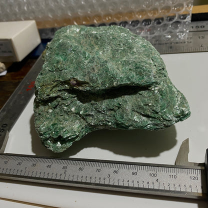 FUCHSITE [MICA] - GRAVES MOUNTAIN, GEORGIA, U.S.A. LARGE 611g MF4013