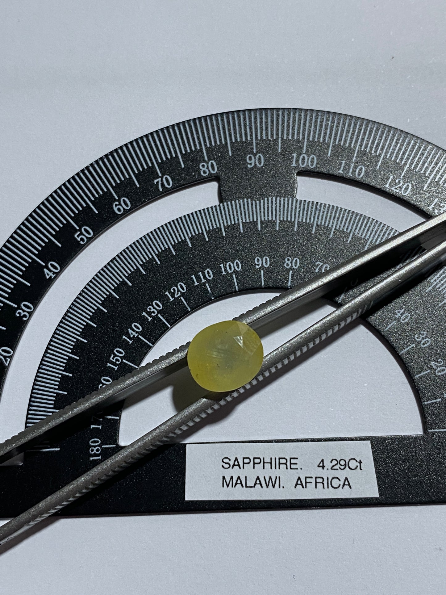 SAPPHIRE NATURAL GEMSTONE : CHIMWADZULU HILL, MALAWI, AFRICA 4.29Ct MFG4866