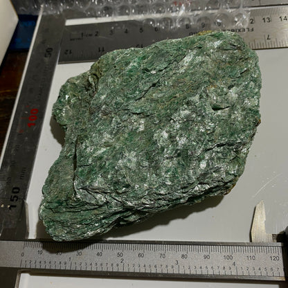 FUCHSITE [MICA] - GRAVES MOUNTAIN, GEORGIA, U.S.A. LARGE 611g MF4013