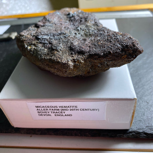 MICACEOUS HEMATITE, BOVEY TRACEY, DEVON, ENGLAND 406g MF1630