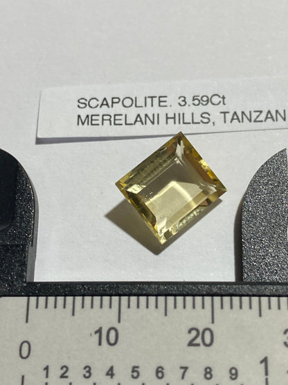 SCAPOLITE NATURAL GEMSTONE : MERELANI HILLS, TANZANIA  3.59Ct MF4865