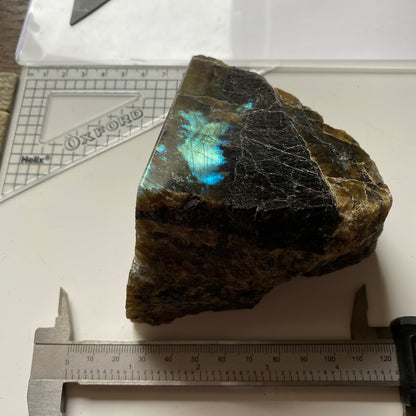 LABRADORITE - SAINT-AGATHE-DES-MONTS, QUEBEC, CANADA LARGE 658g MF1041