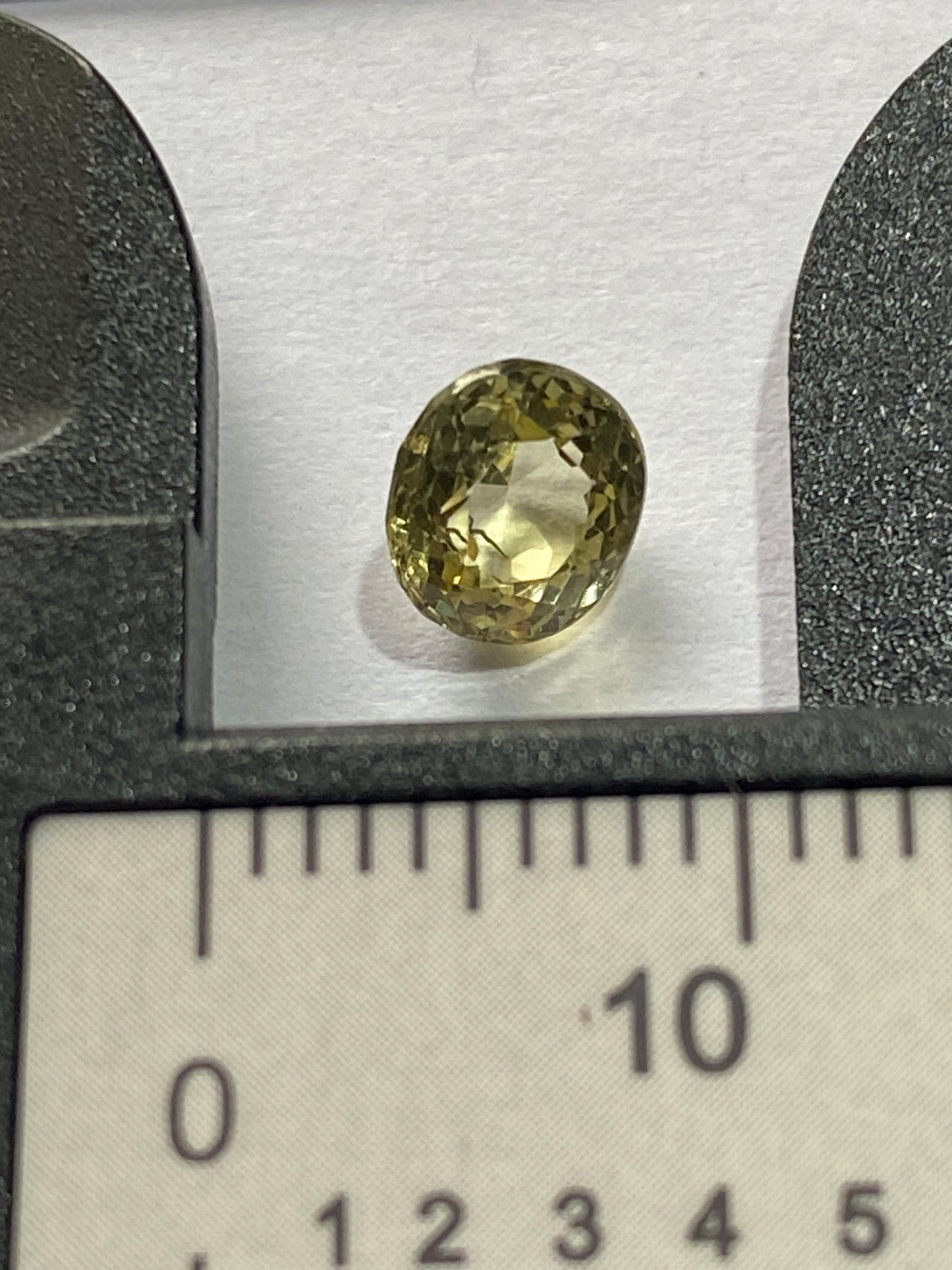 CHRYSOBERYL RARE NATURAL GEMSTONE : RATNAPURA, SRI LANKA  0.86Ct MFG4867