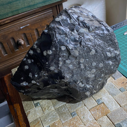 SNOWFLAKE OBSIDIAN FROM BLACK SPRING, UTAH, U.S.A SUBSTANTIAL 5.3kg MF4032