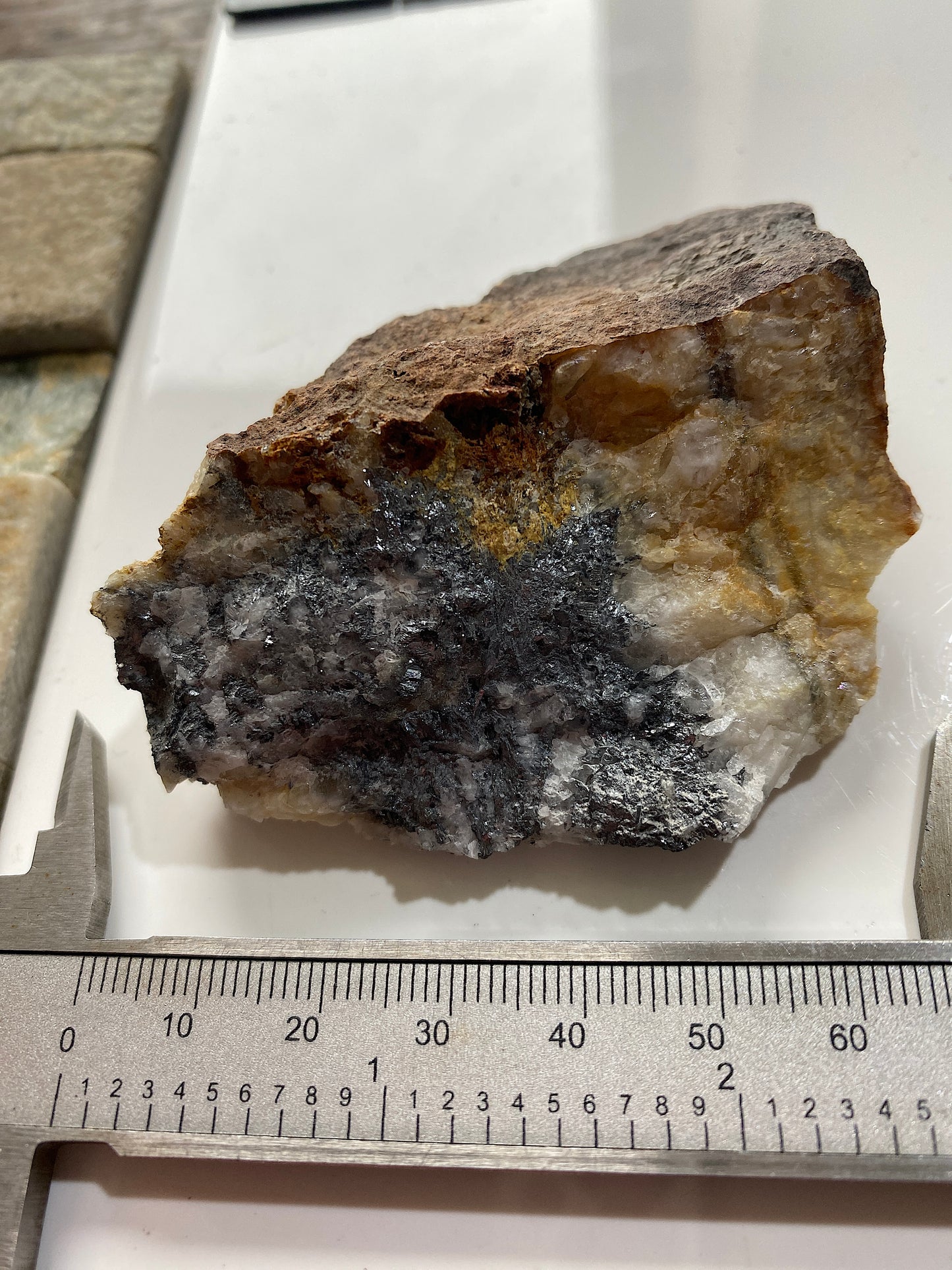 STIBNITE IN QUARTZ : HARE HILL, NEW CUMNOCK, AYRSHIRE, SCOTLAND 104g MF4861