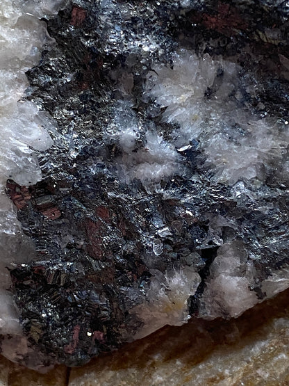 STIBNITE IN QUARTZ : HARE HILL, NEW CUMNOCK, AYRSHIRE, SCOTLAND 104g MF4861