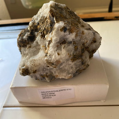 INTERESANTE MUESTRA MULTIMINERAL DE LA MINA NAICA, MÉXICO GRANDE 480g MF1179