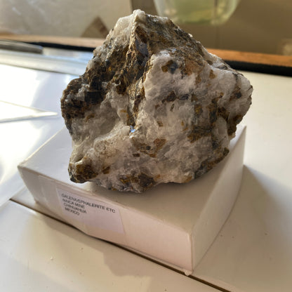 INTERESANTE MUESTRA MULTIMINERAL DE LA MINA NAICA, MÉXICO GRANDE 480g MF1179