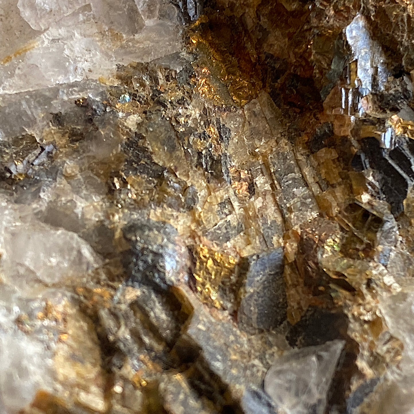 INTERESANTE MUESTRA MULTIMINERAL DE LA MINA NAICA, MÉXICO GRANDE 480g MF1179