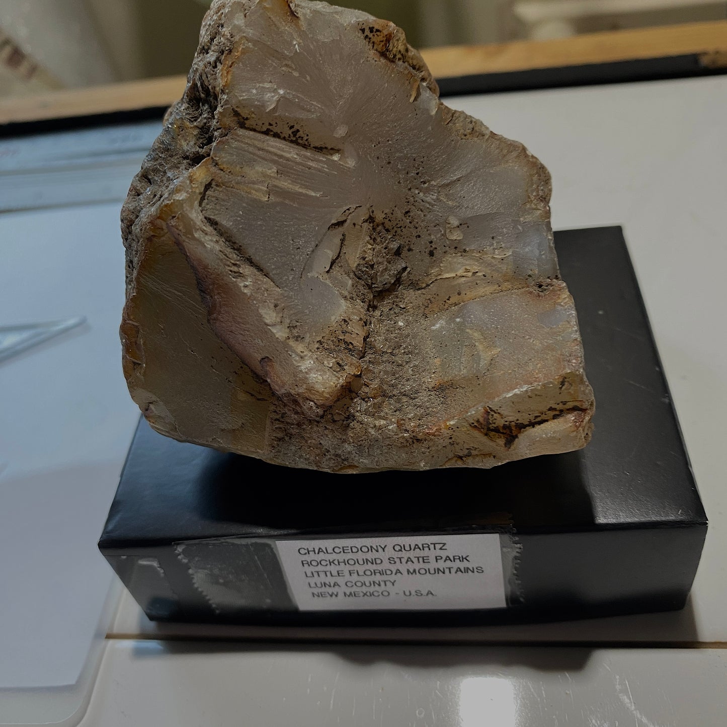 CHALCEDONY MICROCRYSTALLINE QUARTZ - ROCKHOUND STATE PARK, NEW MEXICO U.S.A.  400g MF1115