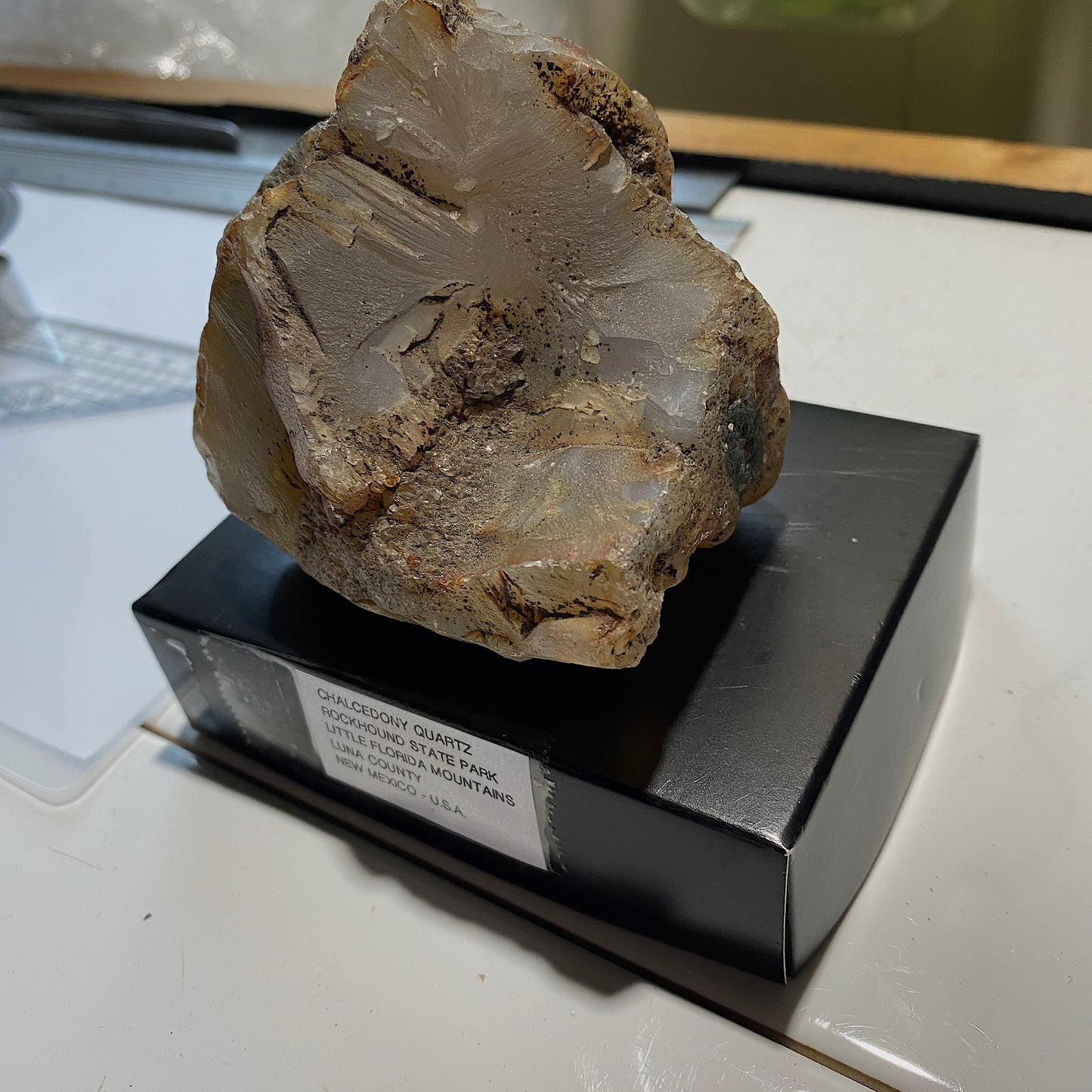 CHALCEDONY MICROCRYSTALLINE QUARTZ - ROCKHOUND STATE PARK, NEW MEXICO U.S.A.  400g MF1115