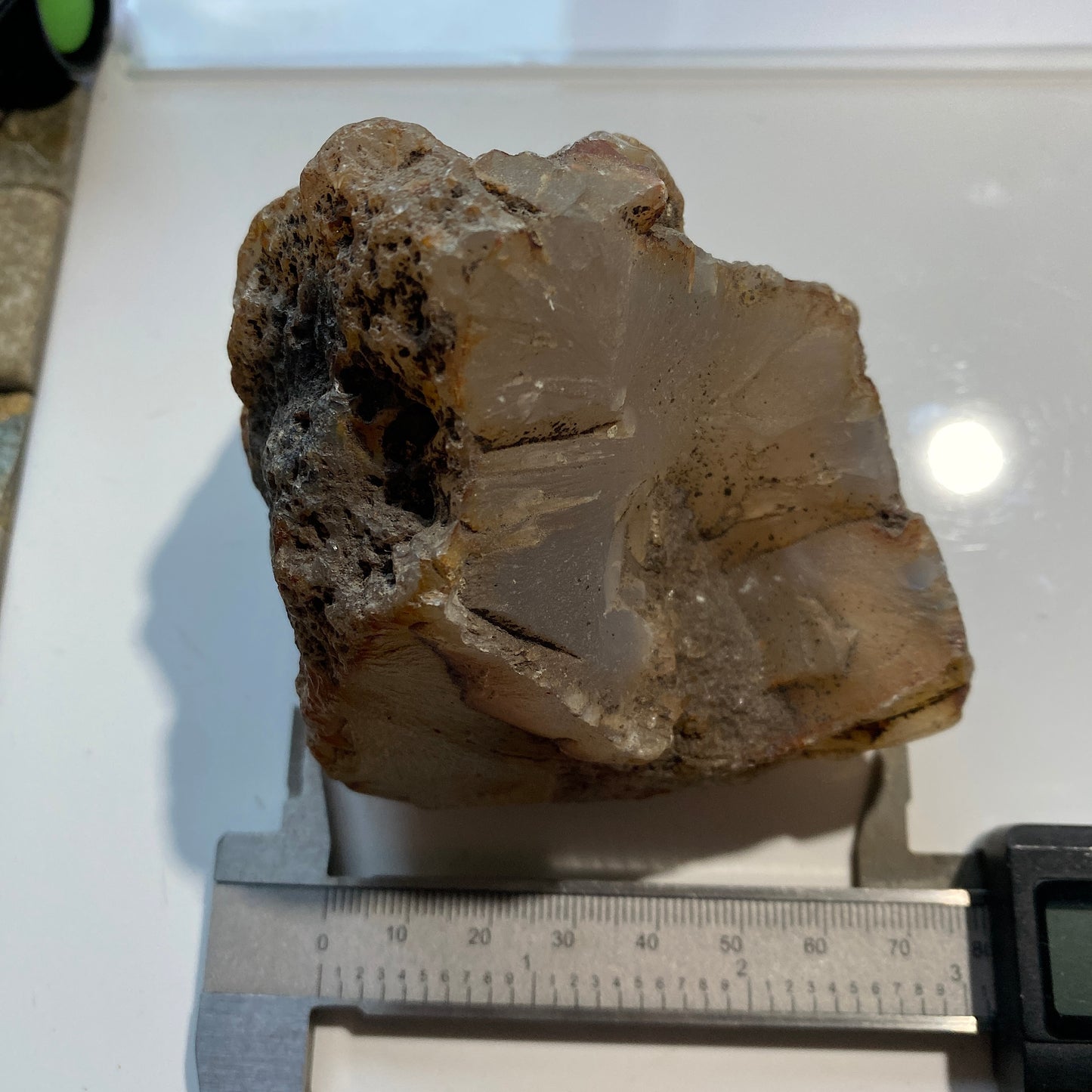 CHALCEDONY MICROCRYSTALLINE QUARTZ - ROCKHOUND STATE PARK, NEW MEXICO U.S.A.  400g MF1115