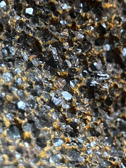 CHROMITE : BEMANEVIKA MINE, ANFRIAMENA PROVINCE, MADAGASCAR 182g MF4763