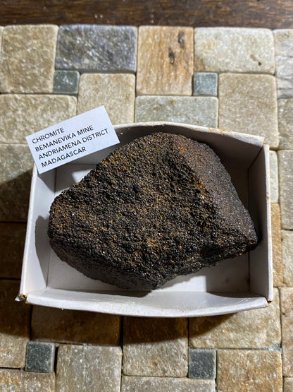 CHROMITE : BEMANEVIKA MINE, ANFRIAMENA PROVINCE, MADAGASCAR 182g MF4763