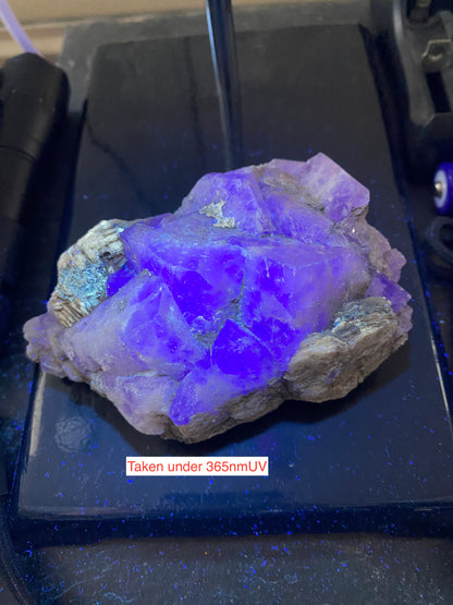 FLUORITE : SOUTH CROFTY, POOL, CARN BRAU, CORNWALL, ENGLAND 480g MF4765