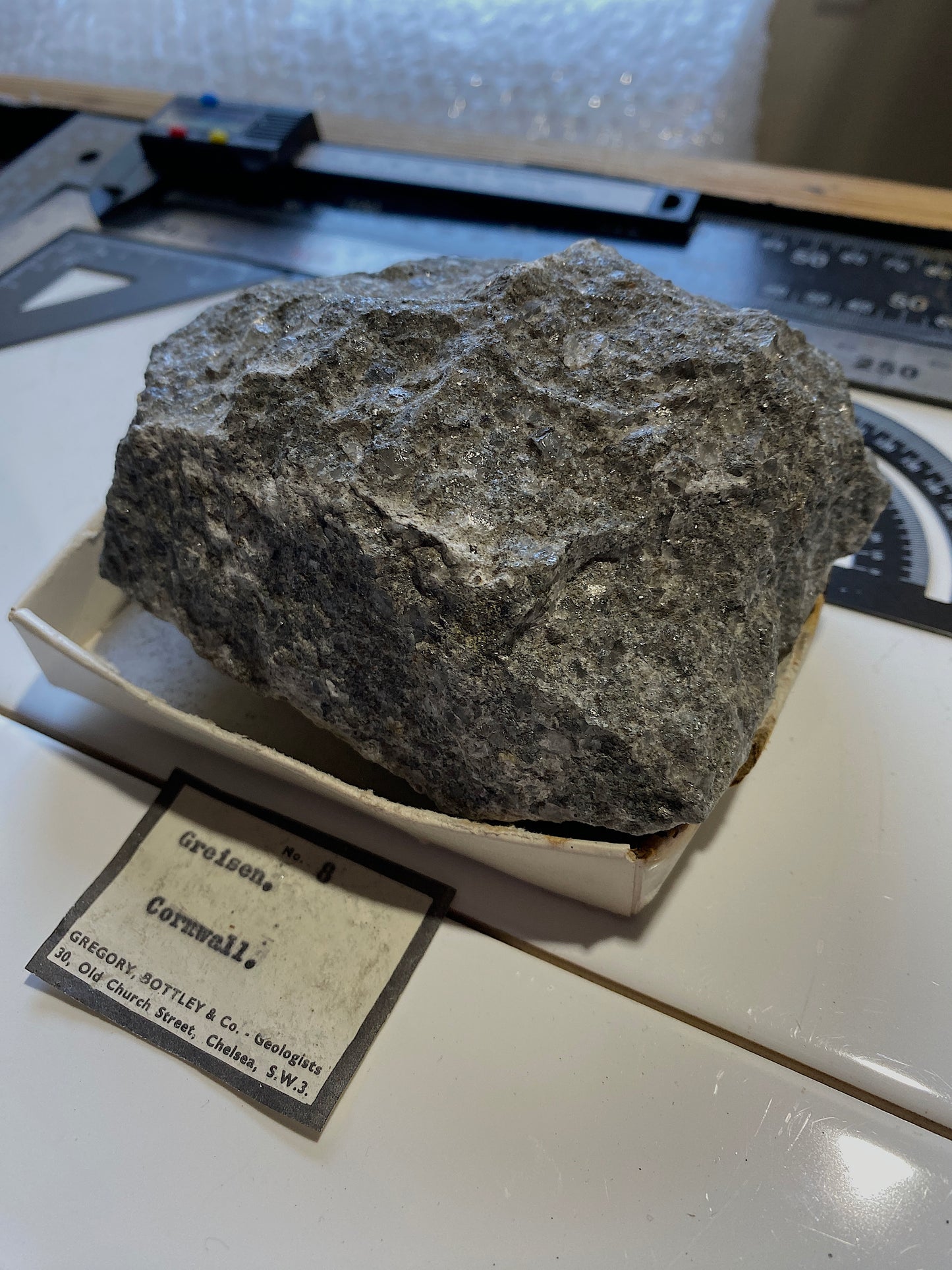 GREISEN ROCK : CORNWALL, ENGLAND. 841g MF4767