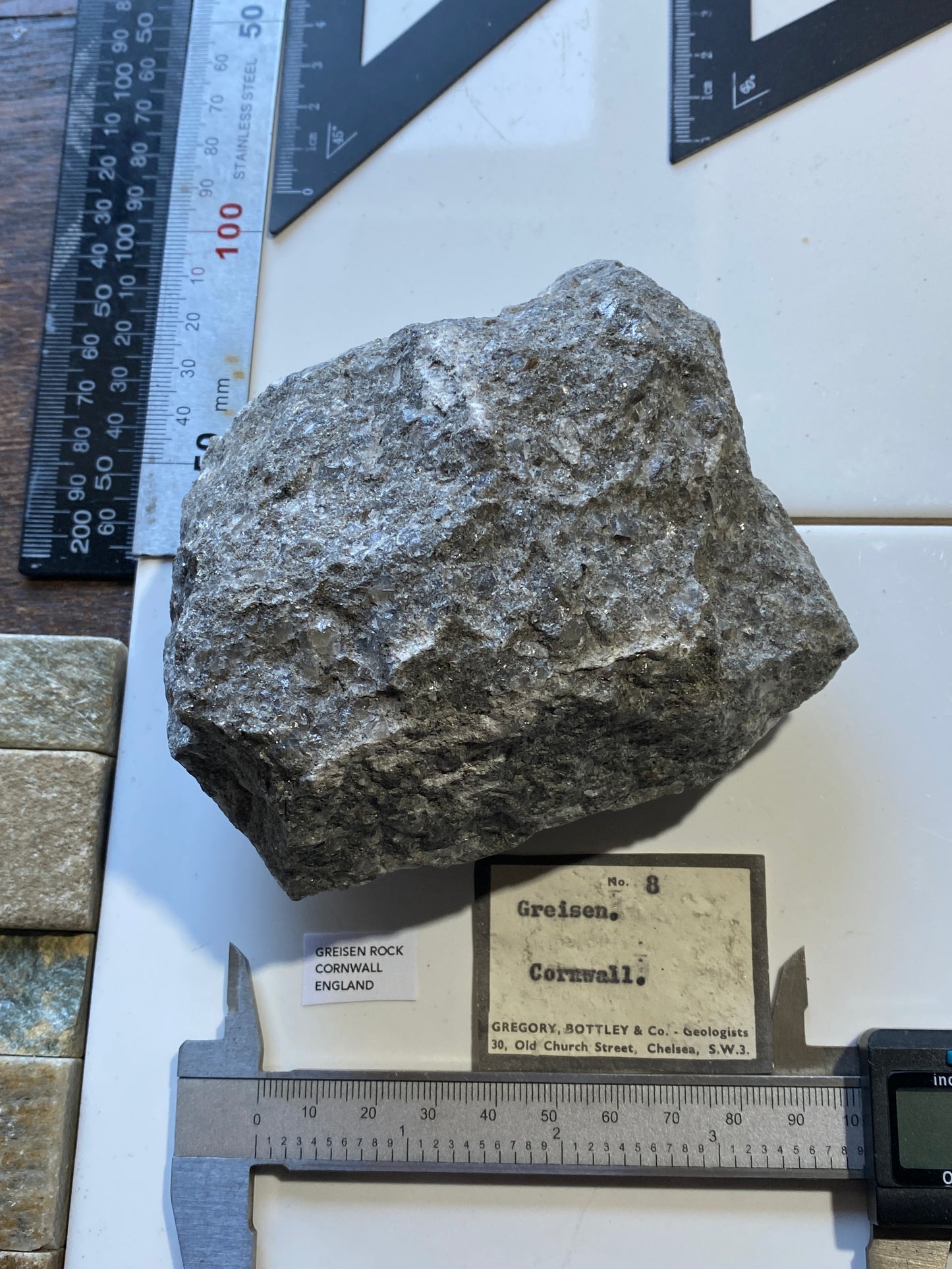 GREISEN ROCK : CORNWALL, ENGLAND. 841g MF4767