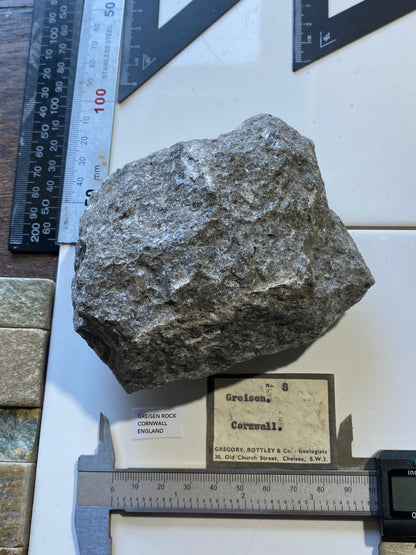 GREISEN ROCK : CORNWALL, ENGLAND. 841g MF4767