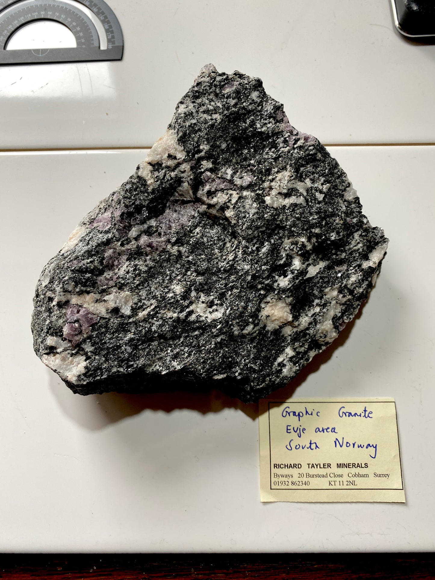 GRAPHIC GRANITE : LAUVLAND, EVJE, NORWAY         1348g MF4868