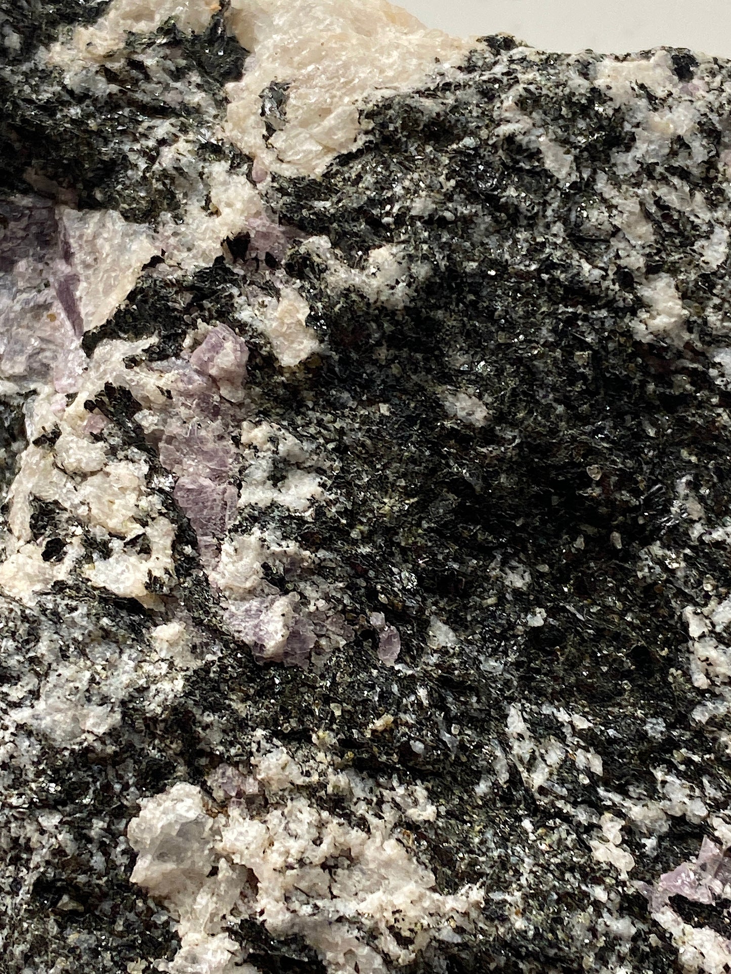 GRAPHIC GRANITE : LAUVLAND, EVJE, NORWAY         1348g MF4868