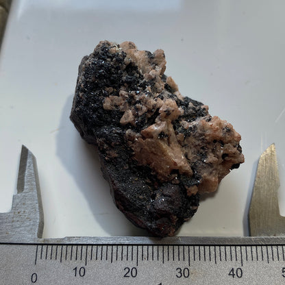 SPECULARITE & DOLOMITE ON HEMATITE - OURO PRETO, MINAS GERAIS, BRAZIL 37g MF1145