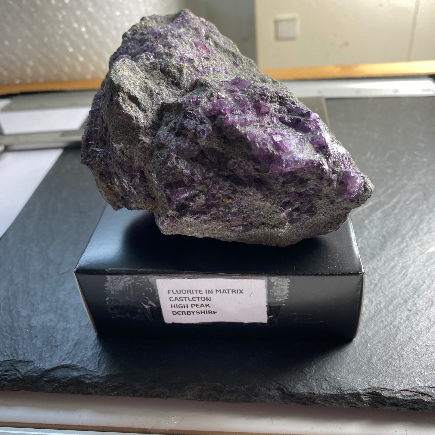 FLUORITE FROM DERBYSHIRE LARGE SPECIMEN 500g MF1648