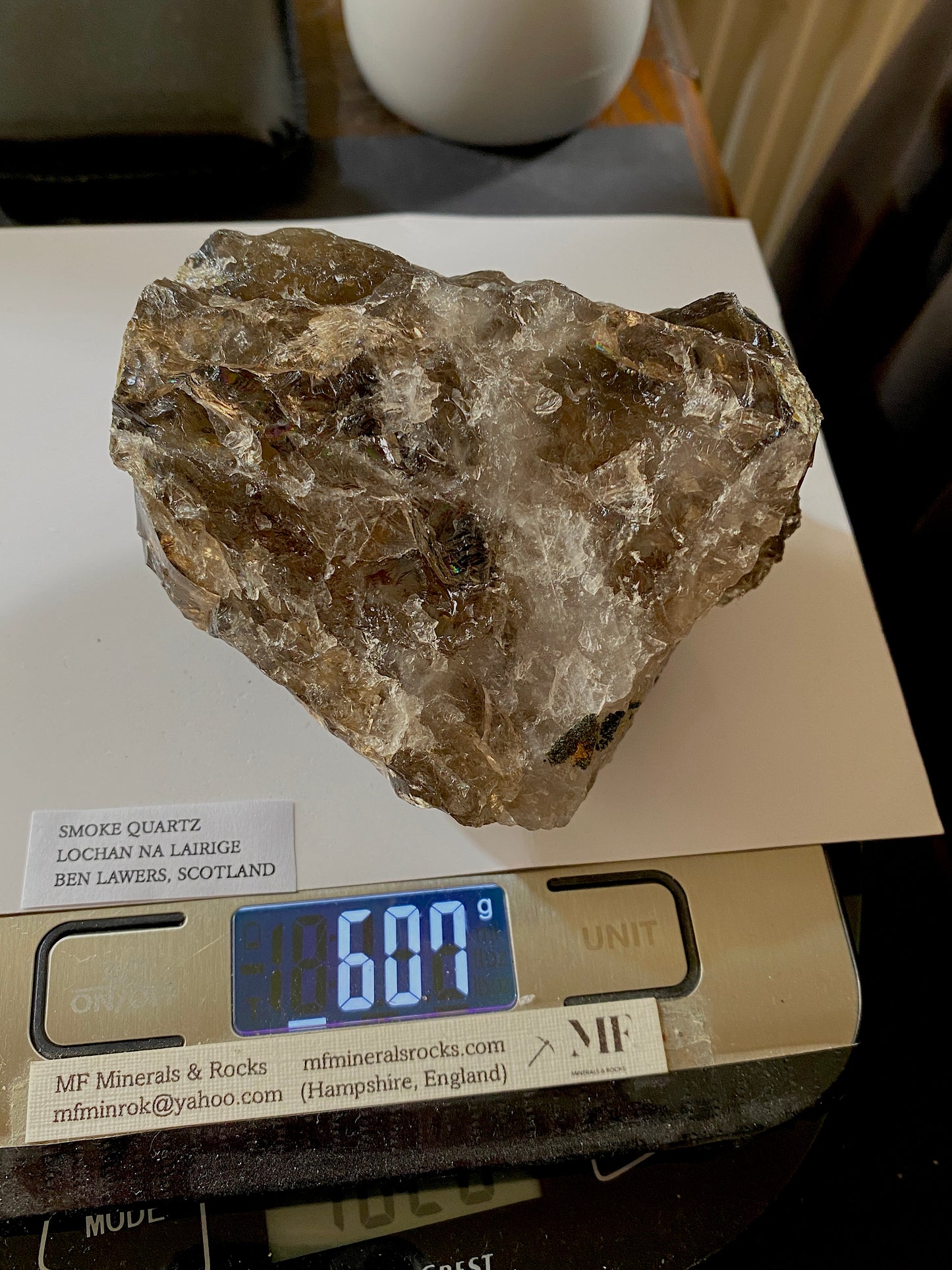 SMOKE QUARTZ [ETC] : LOCHAN NA LAIRAGE, BENLAWERS, SCOTLAND. 607g. MF4873