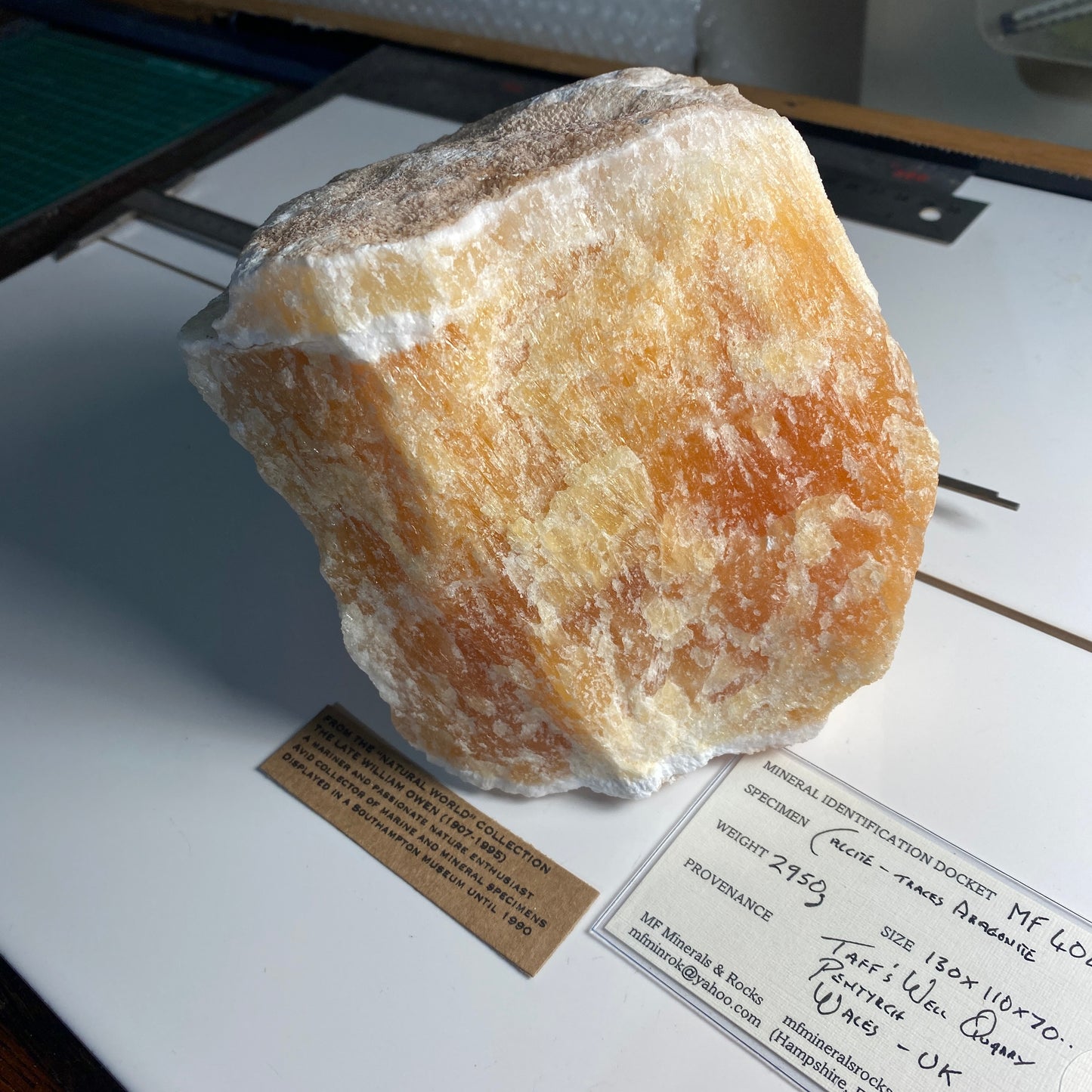 ORANGE CALCITE HEAVY SPECIMEN - TAFF'S WELL QUARRY, WALES, U.K. 2950g MF4040